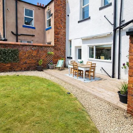 Chertsey Mount Townhouse, Within 10 Minutes Walk Of Centre, Shops, Pubs & Restaurants Nyaraló Carlisle